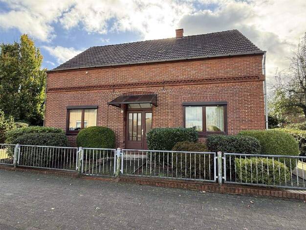 Einfamilienhaus zum Kauf 247.000 € 6,5 Zimmer 176 m² 1.166 m² Grundstück Neuenkirchen Schwanewede 28790