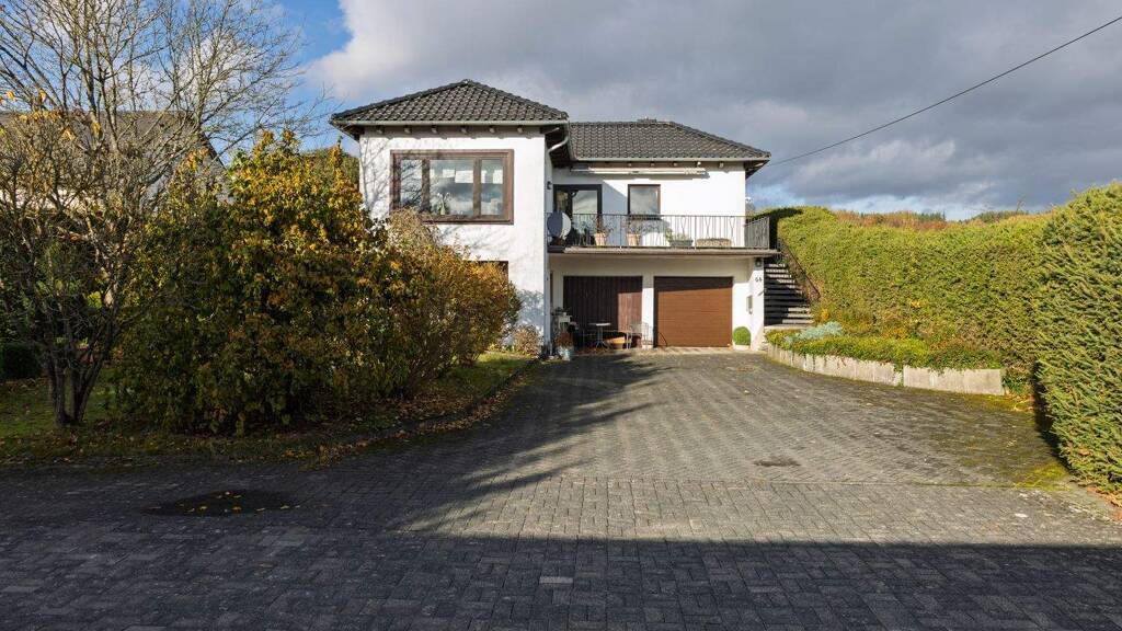 Einfamilienhaus zum Kauf 319.000 € 6 Zimmer 150 m² 1.270 m² Grundstück Medebach 59964