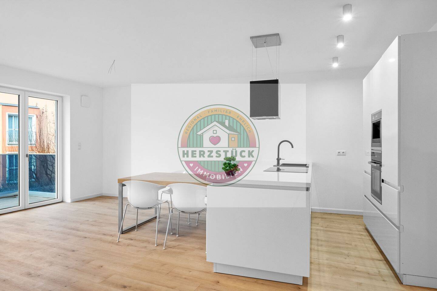 Immobilie in Waidhaus - PROVISIONSFREI! Exklusive Neubauwohnung in Waidhaus - Erstbezug mit moderner Ausstattung, KfW-Förderung & Einbauküche inklusive - Bild 3