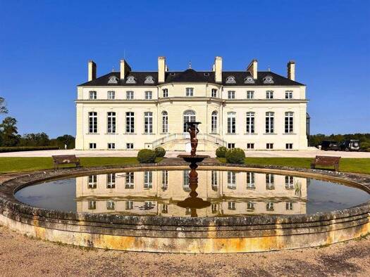 Haus zum Kauf 12.900.000 € 1.000 m² 1.280.000 m² Grundstück Agglomeration Nort-sur-Erdre 44390