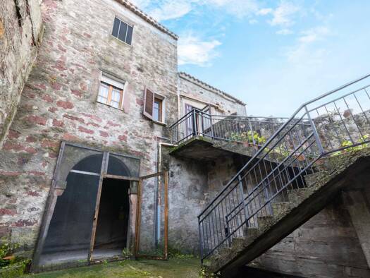 Haus zum Kauf 89.000 € 6 Zimmer 182 m² 1 m² Grundstück Busache/Busachi 09082