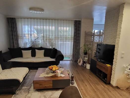 Wohnung zum Kauf 420.000 € 5 Zimmer 136 m² EG frei ab 01.03.2026 Benditstr. 2-4 Südstadt Fürth 90763