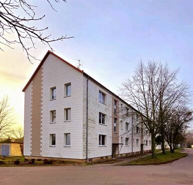 Wohnung zur Miete 300 € 2 Zimmer 55,9 m² frei ab sofort Speicherstr. 1 Salow Datzetal 17099