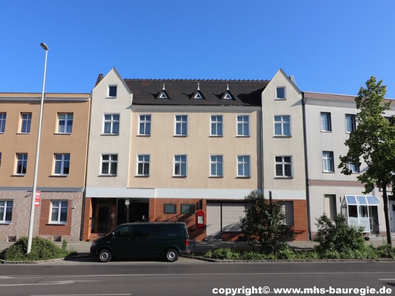 Wohn- und Geschäftshaus zum Kauf als Kapitalanlage geeignet 899.000 € 11 Zimmer 877 m²<br/>Fläche 1.054 m²<br/>Grundstück Ströbitz Cottbus 03046