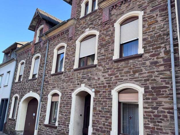 Einfamilienhaus zum Kauf 125.000 € 9 Zimmer 167 m² 281 m² Grundstück Klotten 56818