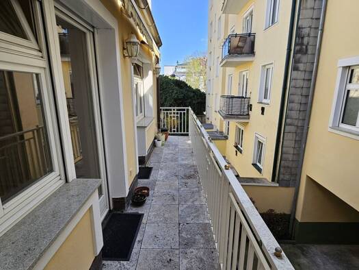 Terrassenwohnung zur Miete 1.030 € 3 Zimmer 85,8 m² 1. Geschoss Wiener Neustadt 2700
