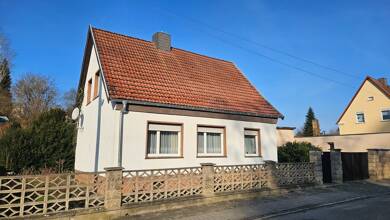Haus zum Kauf 250.000 € 89 m² 935 m² Grundstück frei ab sofort Freyburg Freyburg (Unstrut) 06632