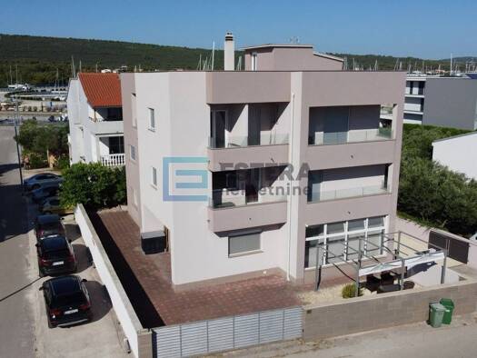 Einfamilienhaus zum Kauf 890.000 € 10 Zimmer 635 m² Bibinje 23205