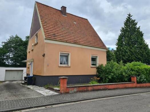 Einfamilienhaus zum Kauf 230.000 € 6 Zimmer 120 m² 992 m² Grundstück Oberbexbach Bexbach 66450