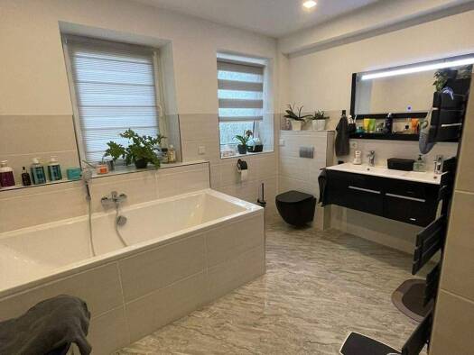 Einfamilienhaus zum Kauf 470.000 € 8 Zimmer 170 m² 1.000 m² Grundstück Siebleben Gotha 99867