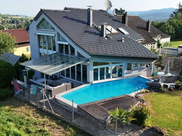 Doppelhaushälfte zur Miete 2.900 € 7,5 Zimmer 296 m² 817 m² Grundstück Binzen 79589