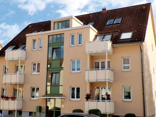Wohnung zum Kauf 76.000 € 3 Zimmer 77 m² 1. Geschoss Leubnitz Werdau 08412