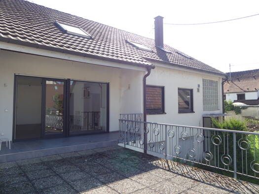 Mehrfamilienhaus zur Miete 2.400 € 6,5 Zimmer 211 m² Geisingen Freiberg am Neckar 71691