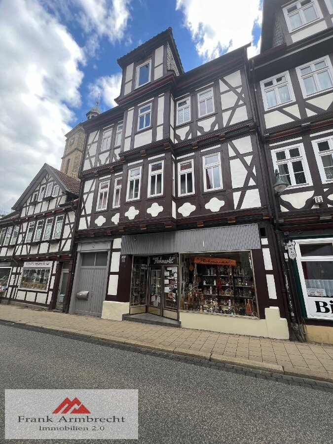 Reihenmittelhaus zum Kauf 385.000 € 10 Zimmer 240 m²<br/>Wohnfläche 200 m²<br/>Grundstück Innenstadt Goslar 38640