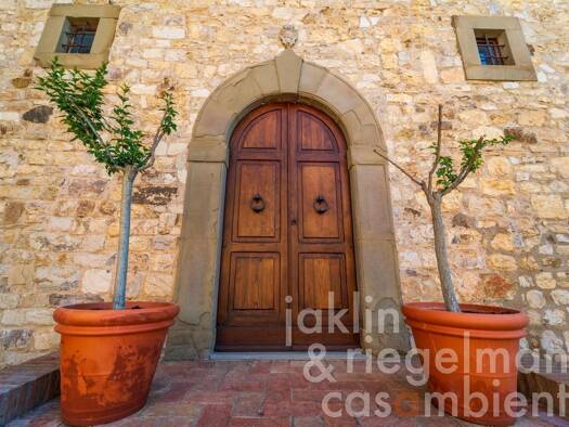 Haus zum Kauf 7.000.000 € 2.580 m² 480.000 m² Grundstück Gaiole in Chianti 53013