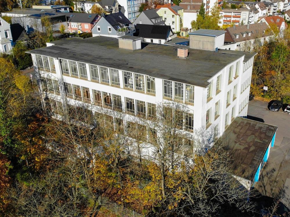 Immobilie zum Kauf provisionsfrei als Kapitalanlage geeignet 2.000 m²<br/>Fläche 3.300 m²<br/>Grundstück Honsel / Eichholz Lüdenscheid 58511