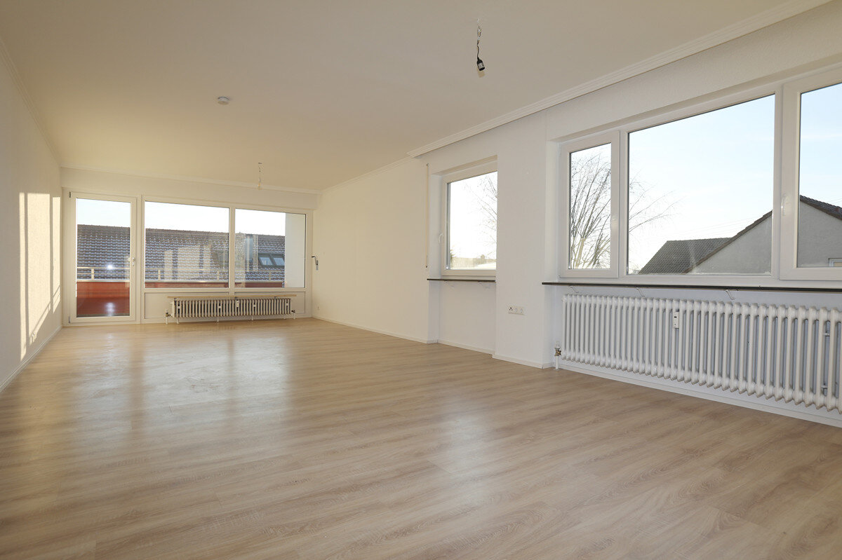 Wohnung zur Miete 900 € 3 Zimmer 100,2 m²<br/>Wohnfläche Großsachsenheim Sachsenheim 74343