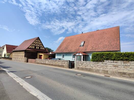 Einfamilienhaus zum Kauf 395.000 € 6 Zimmer 127 m² 569 m² Grundstück Gosberg Pinzberg 91361