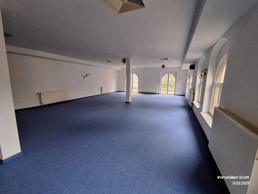 Sonstiges zur Miete 1.758 € Karolsatraße 80 Haselbrunn Plauen 08525