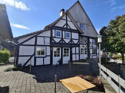 Gastronomie/Hotel zum Kauf 270.000 € 430 m² Gastrofläche 3 m² Grundstück Golmbach Golmbach 37640