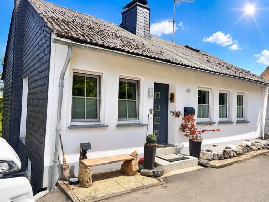 Einfamilienhaus zum Kauf 179.000 € 4 Zimmer 103 m² 500 m² Grundstück Oberschledorn Medebach 59964