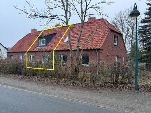 Reihenmittelhaus zum Kauf 140.000 € 4 Zimmer 82 m² 371 m² Grundstück Röbel Süsel 23701
