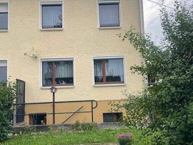 Doppelhaushälfte zum Kauf 85.000 € 3 Zimmer 71 m² 941 m² Grundstück Schönbach Greiz 07973
