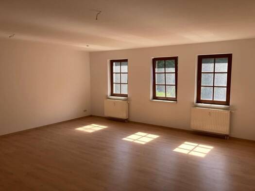 Wohnung zur Miete 299 € 2 Zimmer 68,4 m² 1. Geschoss frei ab sofort Schloßberg 42 Leisnig Leisnig 04703