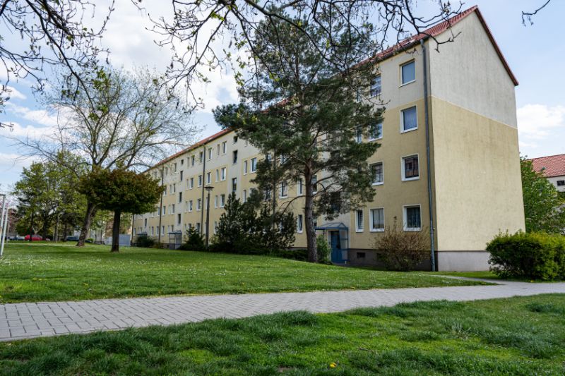 Wohnung zur Miete 340 € 3 Zimmer 61,8 m²<br/>Wohnfläche 2.<br/>Geschoss German-Titow-Str. 11 Aschersleben Aschersleben 06449