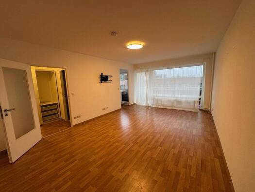 Wohnung zur Miete 477 € 1 Zimmer 38 m² 4. Geschoss frei ab sofort Dingstätte 30 Pinneberg 25421