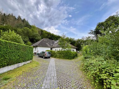 Mehrfamilienhaus zum Kauf 330.000 € 5 Zimmer 220 m² 3.343 m² Grundstück Nitztal Mayen 56727