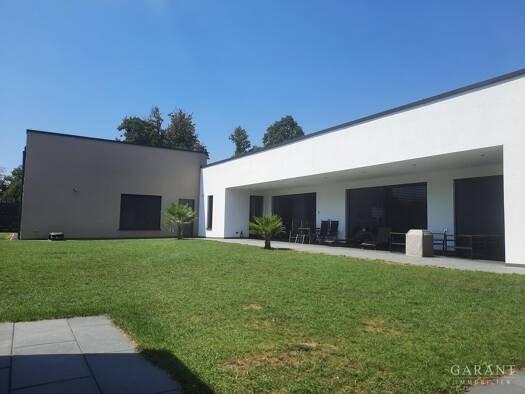 Bungalow zum Kauf 895.000 € 3 Zimmer 165 m² 1.880 m² Grundstück Neuhaus Neuhaus am Inn 94152