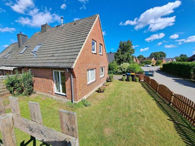 Doppelhaushälfte zum Kauf provisionsfrei 430.000 € 4 Zimmer 104 m² 287 m² Grundstück frei ab 01.05.2026 Stampe Quarnbek 24107