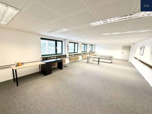 Bürofläche zur Miete 2.093 € 334,4 m² Bürofläche Hirschlanden Ditzingen 71254