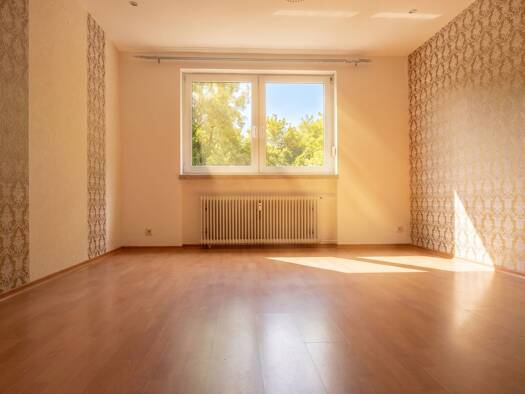 Wohnung zum Kauf 169.000 € 4 Zimmer 126 m² EG Scheidt Saarbrücken 66133