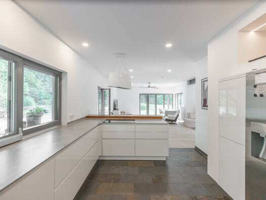 Villa zum Kauf 2.190.000 € 6 Zimmer 241 m² 1.886 m² Grundstück Burgberg Erlangen 91054