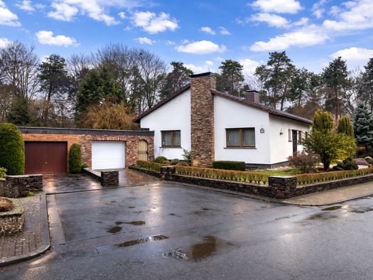 Haus zum Kauf 459.000 € 5 Zimmer 130 m² 1.000 m² Grundstück frei ab 01.04.2026 Ballern Merzig 66663