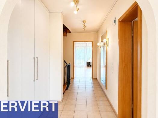 Reihenmittelhaus zum Kauf 349.000 € 5 Zimmer 105 m² 207 m² Grundstück Neuhofen 67141