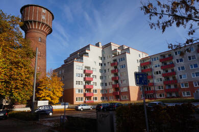 Wohnung zur Miete 329 € 1 Zimmer 36,5 m² 4. Geschoss frei ab 01.07.2025 Flamweg 65 Wahlbezirk 02 Elmshorn 25335