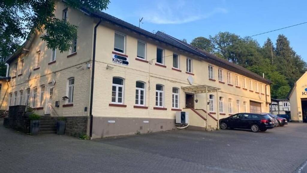 Bürofläche zur Miete 5,50 € 320 m² Bürofläche Nochen Gummersbach 51647