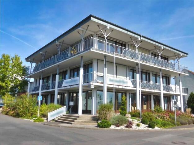 Lagerhalle zum Kauf 240 € 1.350 m² Lagerfläche teilbar ab 300 m² Haßfurt 97437