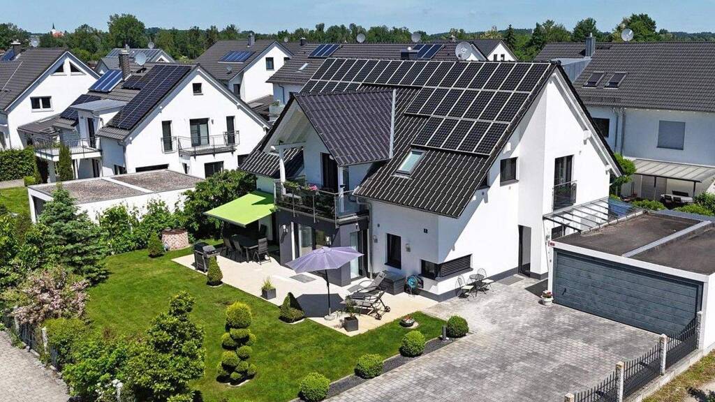 Einfamilienhaus zum Kauf 1.365.000 € 7 Zimmer 210 m² 625 m² Grundstück Moosburg Moosburg an der Isar 85368