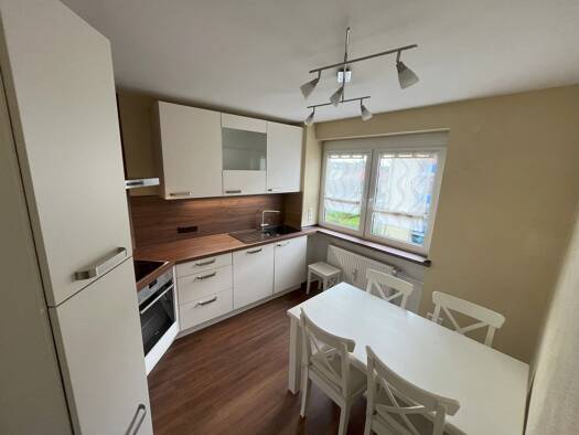 Wohnung zur Miete 780 € 2,5 Zimmer 58 m² Geschoss 2/3 frei ab 01.04.2026 Herzogenaurach 91074