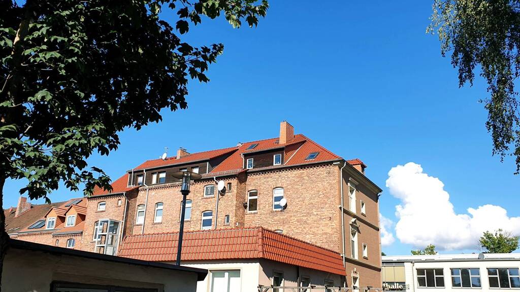 Wohnung zur Miete 590 € 4 Zimmer 100 m² 2. Geschoss frei ab sofort Dr.-Wilhelm-Külz-Straße 24 Sangerhausen 06526