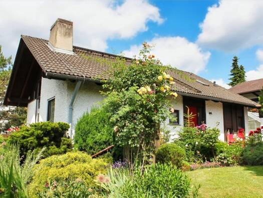 Einfamilienhaus zum Kauf 1.150.000 € 4 Zimmer 176 m² 839 m² Grundstück Pfaffenhofen a d Ilm Pfaffenhofen 85276