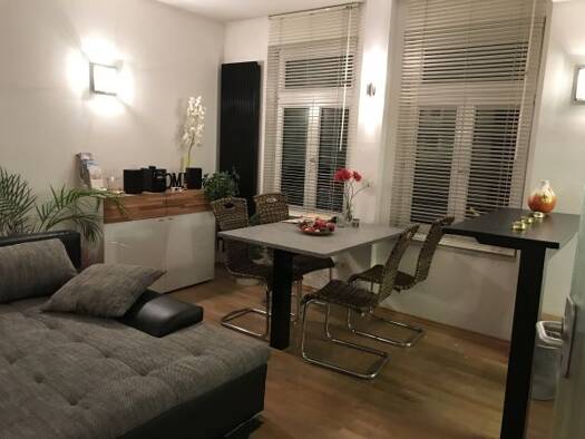 Wohnung zur Miete 2.220 € 2 Zimmer 63 m² EG Äußere Neustadt Dresden 01099