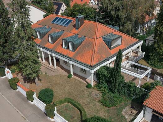 Haus zum Kauf 1.139.000 € 11 Zimmer 600 m² 1.415 m² Grundstück frei ab sofort Freudenstadt Freudenstadt 72250