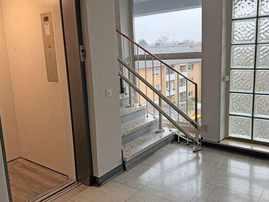 Wohnung zum Kauf 139.900 € 2 Zimmer 71,4 m² 3. Geschoss Hochheide Duisburg 47198