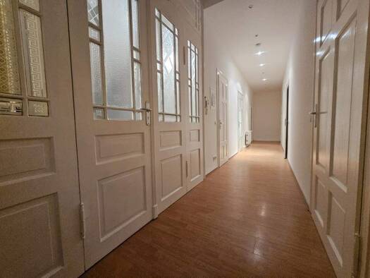 Wohnung zur Miete 567 € 4 Zimmer 99,4 m² 1. Geschoss Gabelentzstraße 2a Altenburg 04600