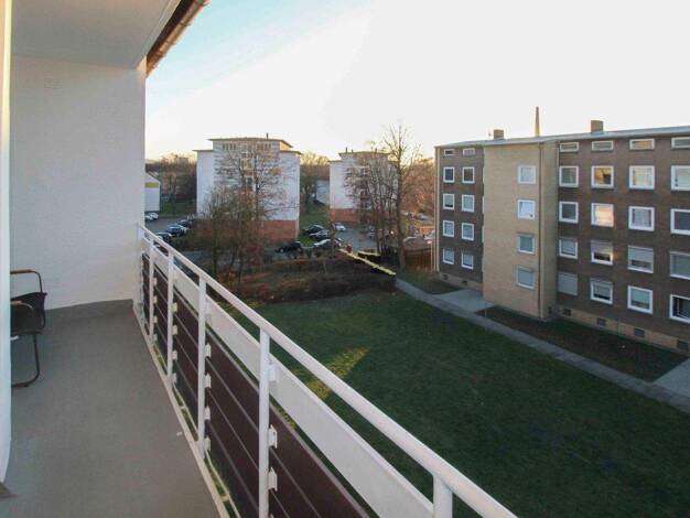 Wohnung zum Kauf 83.500 € 3 Zimmer 64 m² 3. Geschoss Lebenstedt Salzgitter 38226
